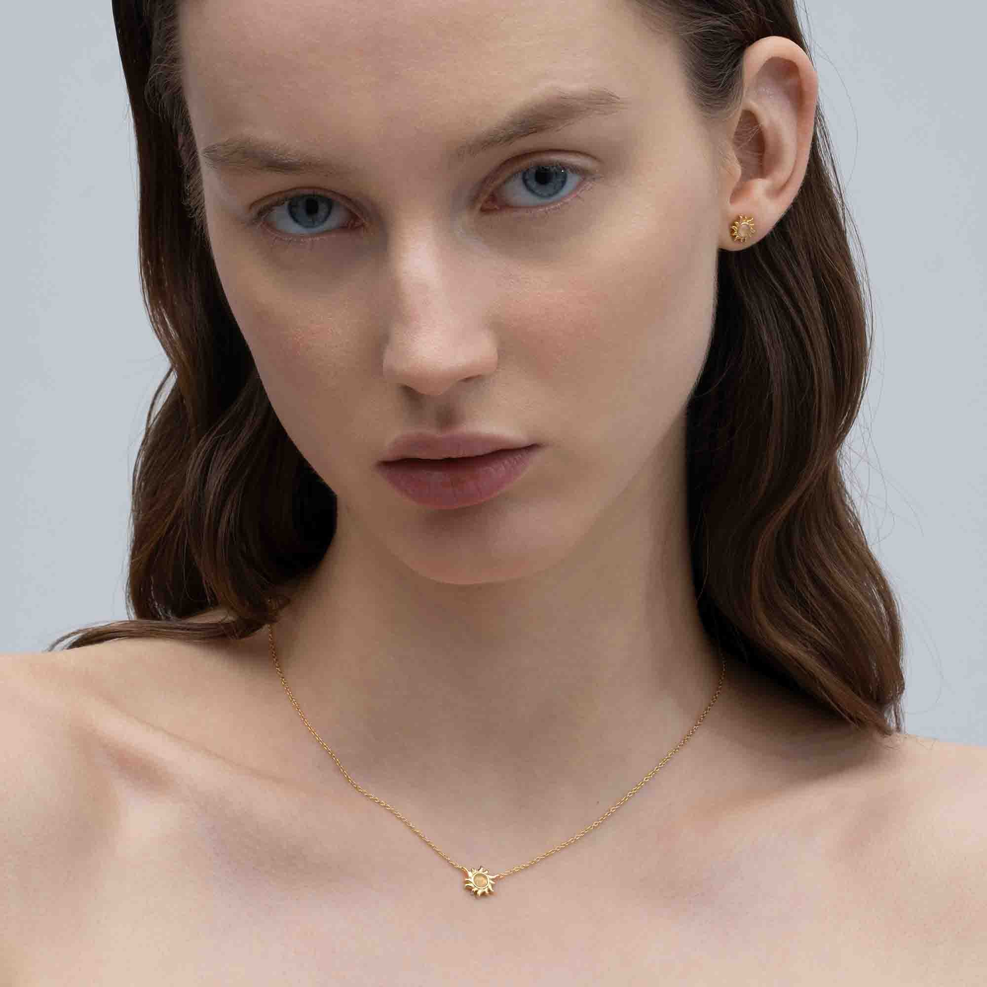 Precious sun necklace