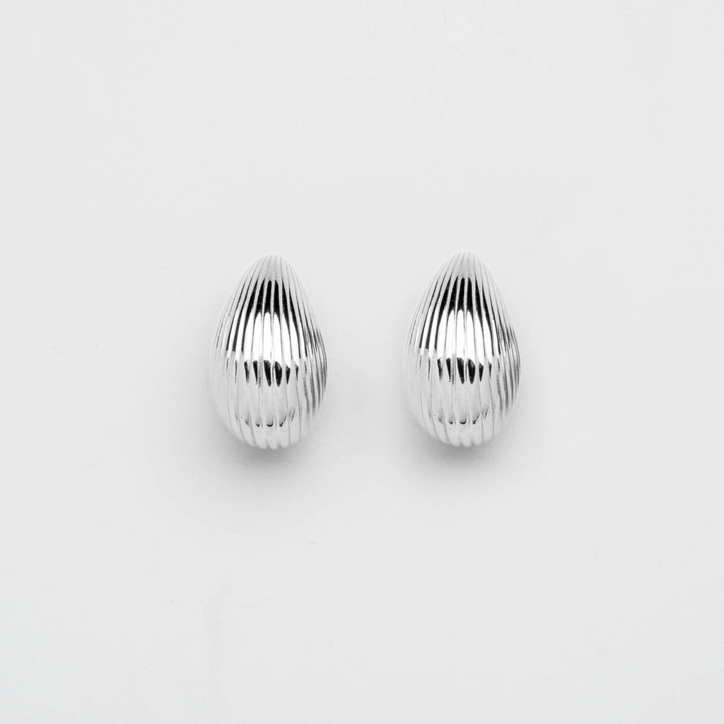 Riffle drop stud