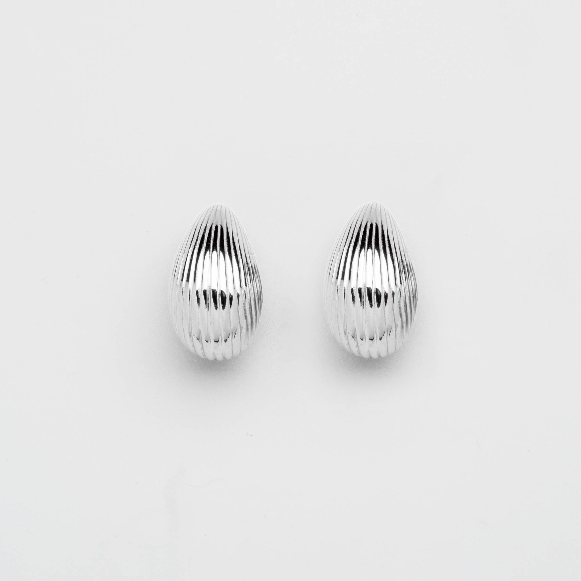 Riffle drop stud