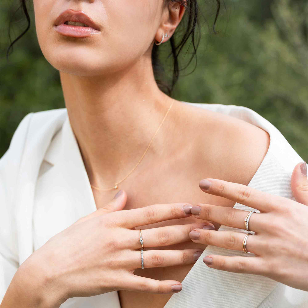 The fairy engagement ring | solid gold