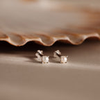 Baby Venus Flachrücken Ohrstecker – Luftli