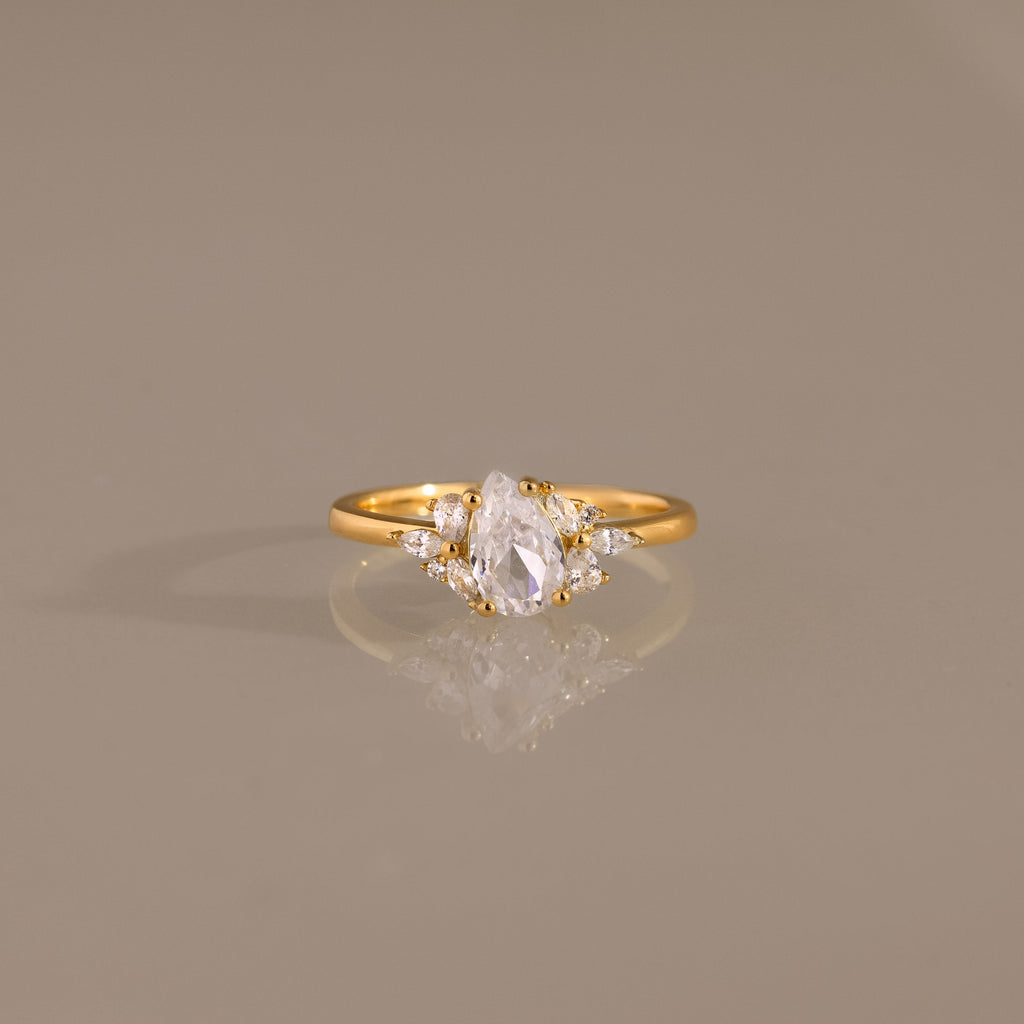 Diamant Blütenblatt Ring – Luftli