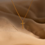 Schmale Kreuz Halskette – Luftli