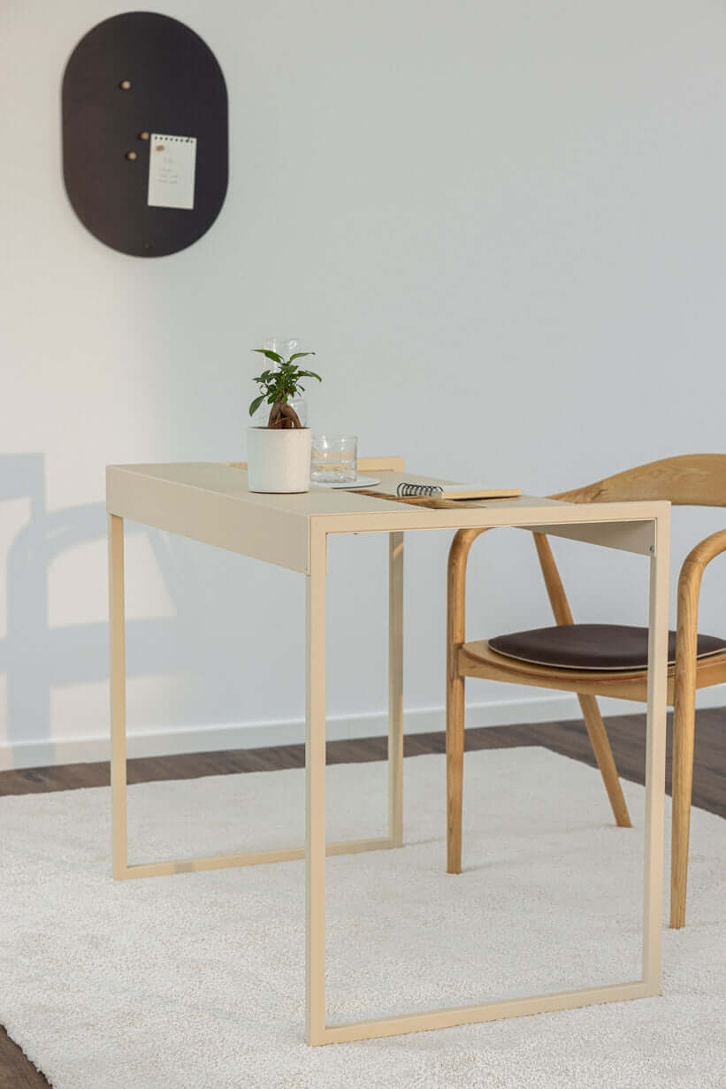 Tisch – 11
