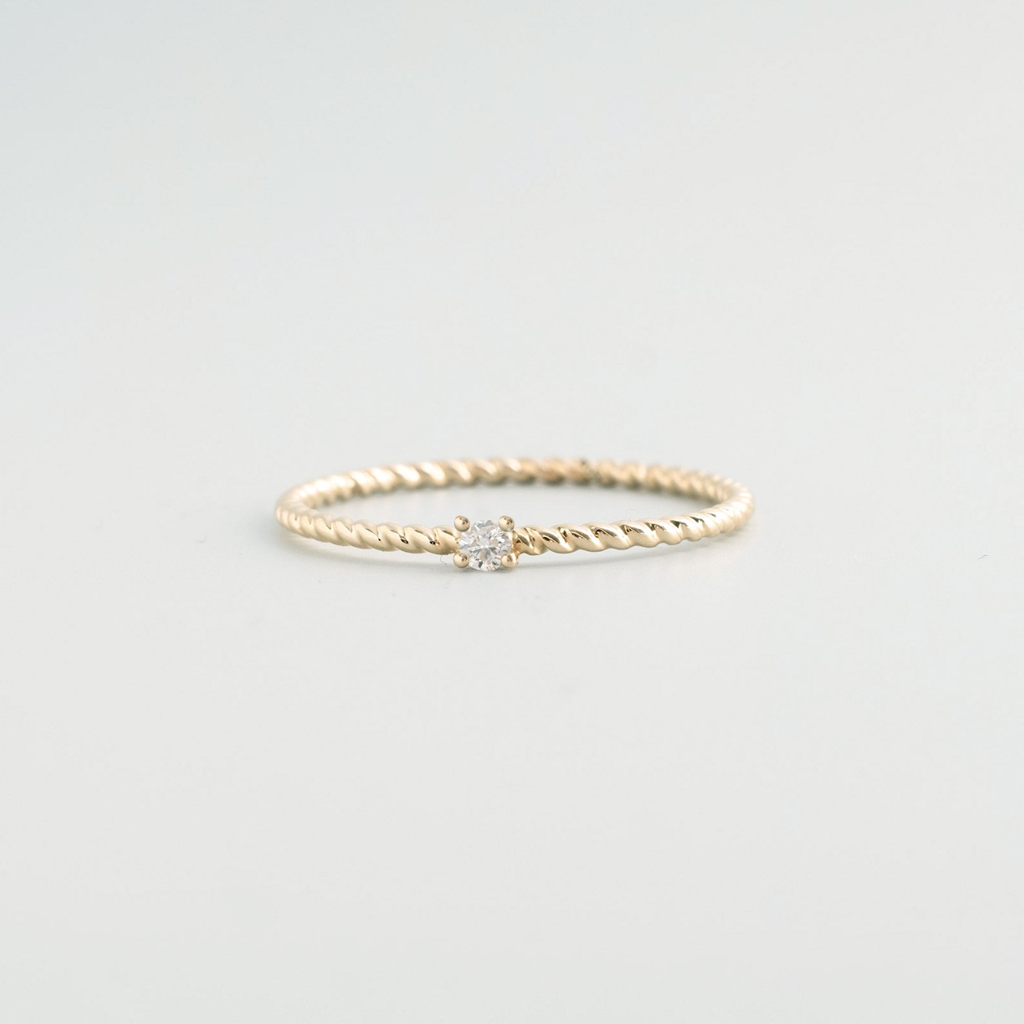 Twisted diamond ring | solid gold